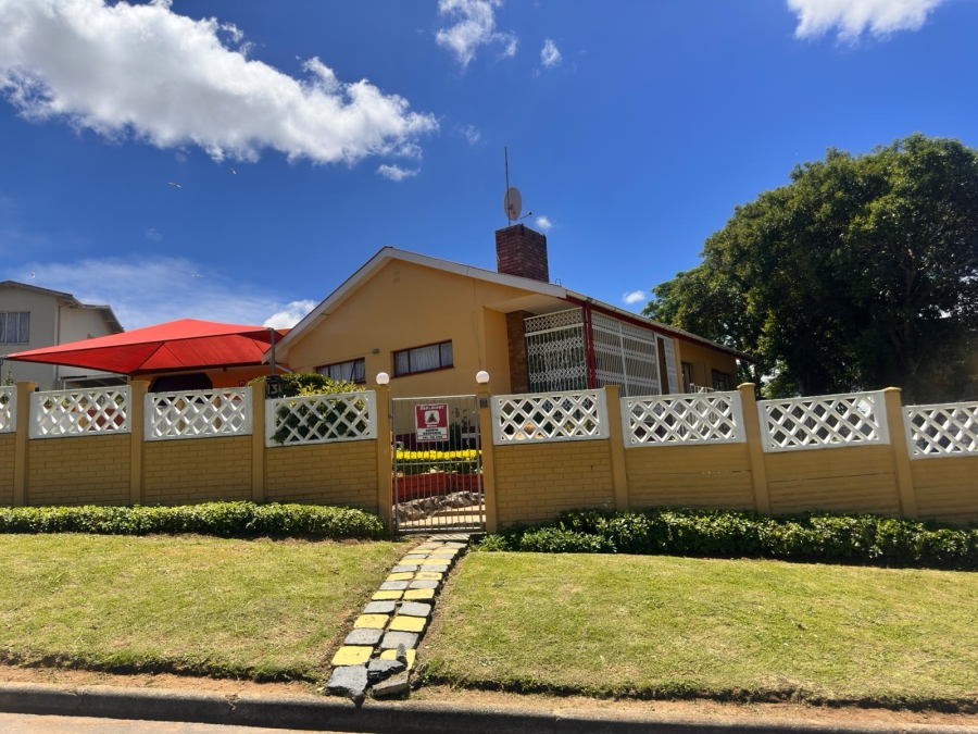 4 Bedroom Property for Sale in West Bank Eastern Cape